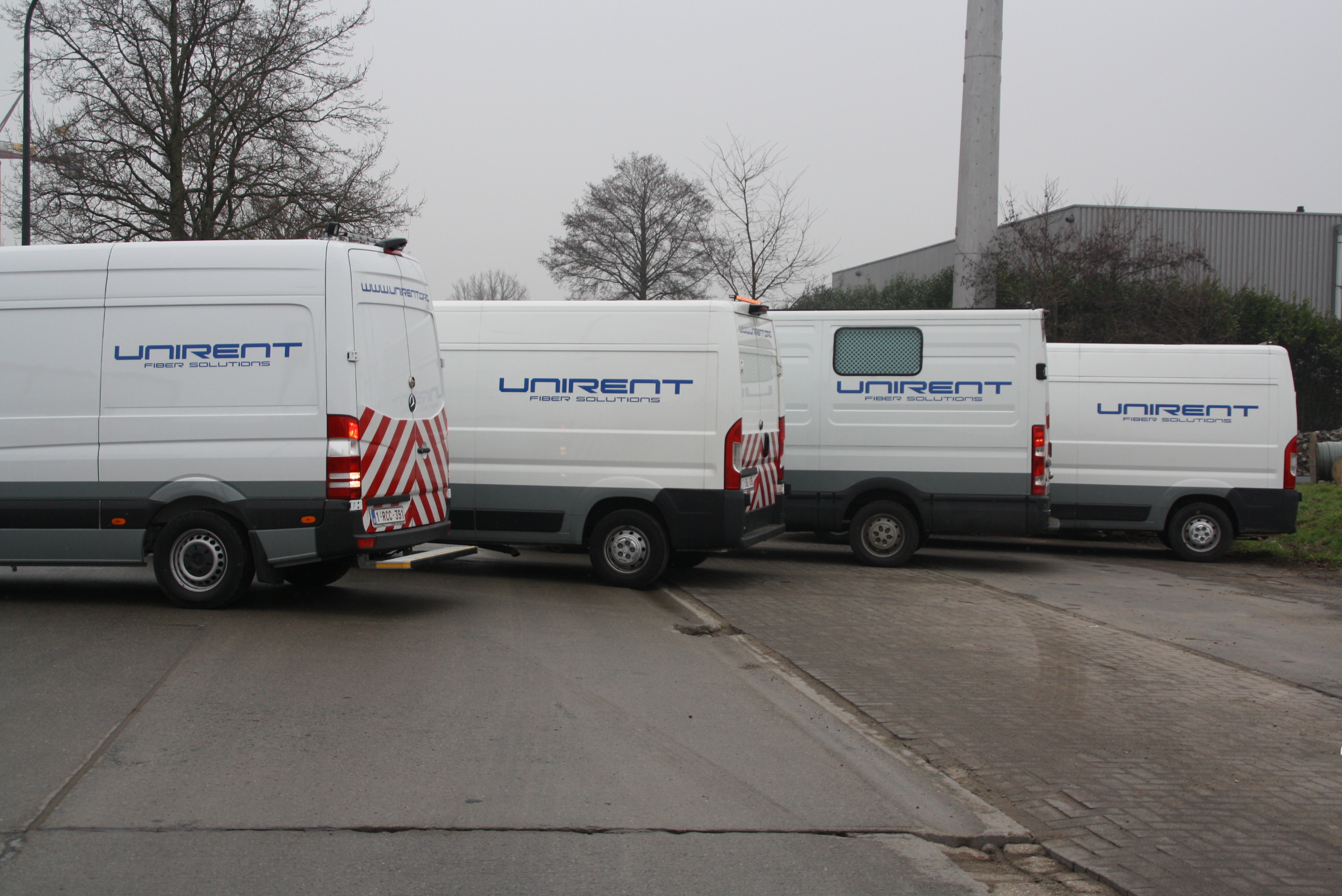 Unirent; Fiber; glasvezel; aannemer; Zele